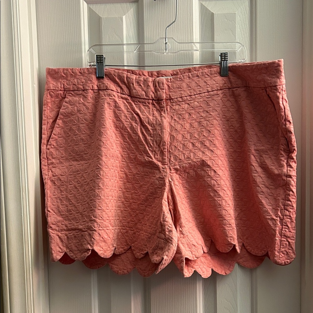 Crown & Ivy 22W Scallop Hem Coral Women's Shorts